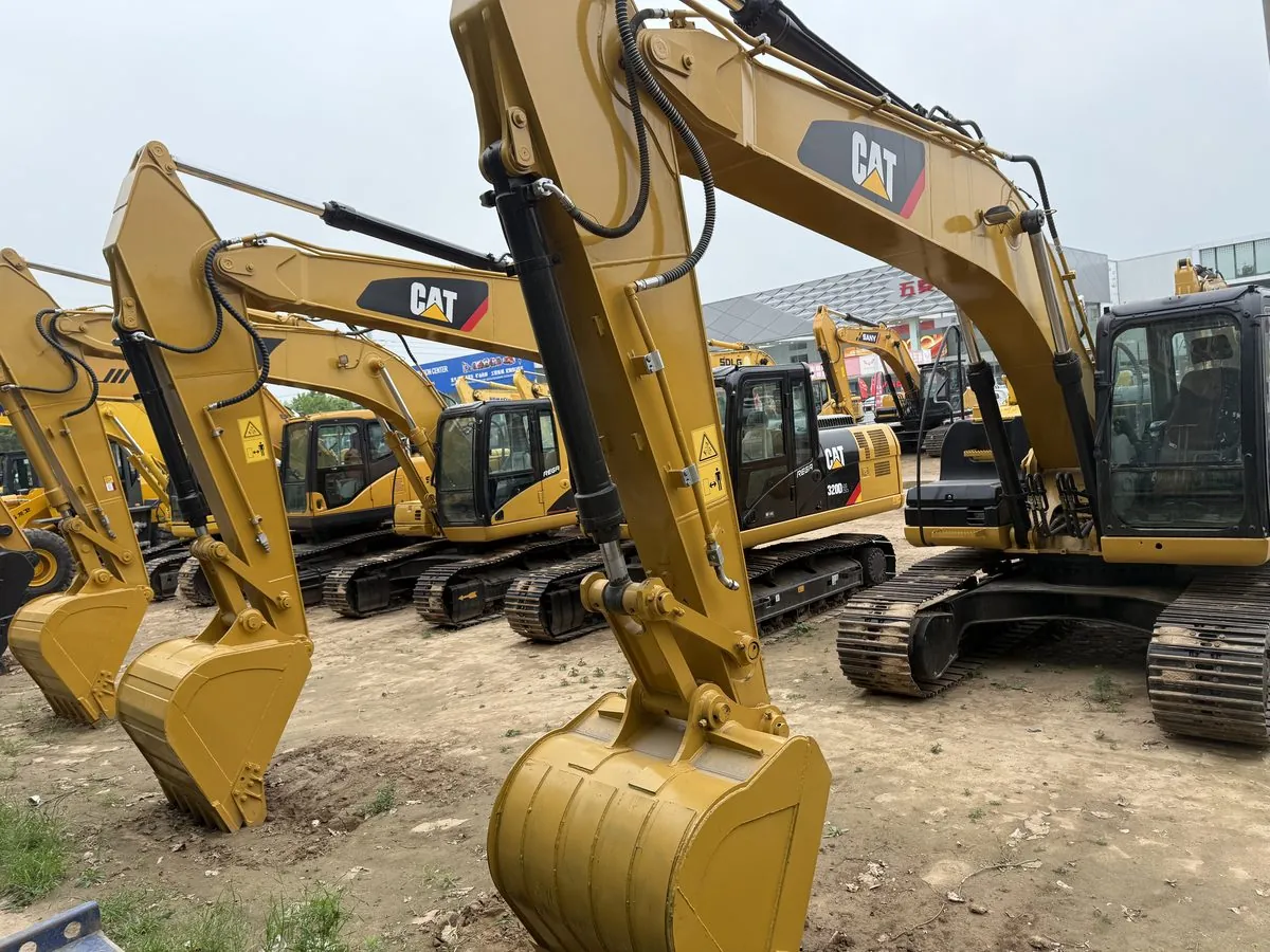 Excavator — arm and bucket condition