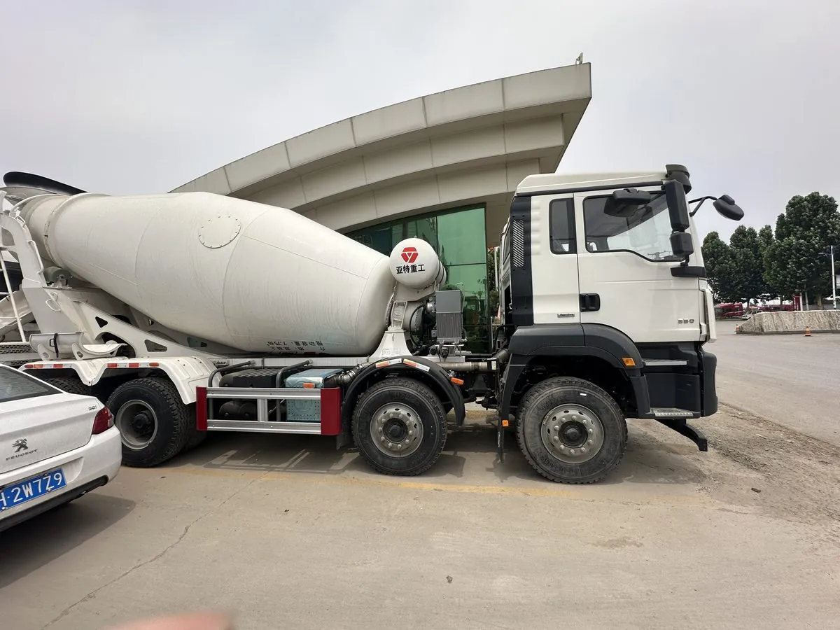 Concrete mixer truck — full side view with drum